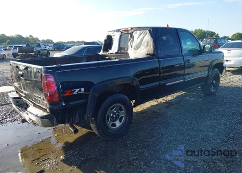 2004 Chevrolet Silverado 1500 Z71 z USA, uszkodzony, nr VIN 1GCEK19T24E117283